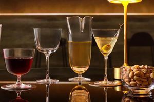 NUDE Bar/Giani: коктейльне скло Джорджо Баргіані фото